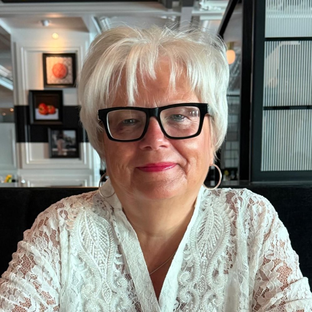 Sue Palentine, Founder and Director of Apple Bridge